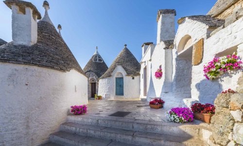 Puglia-Alberobello-min